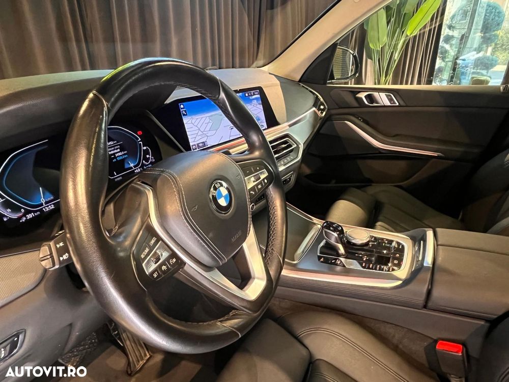 BMW X5 xDrive45e - 28