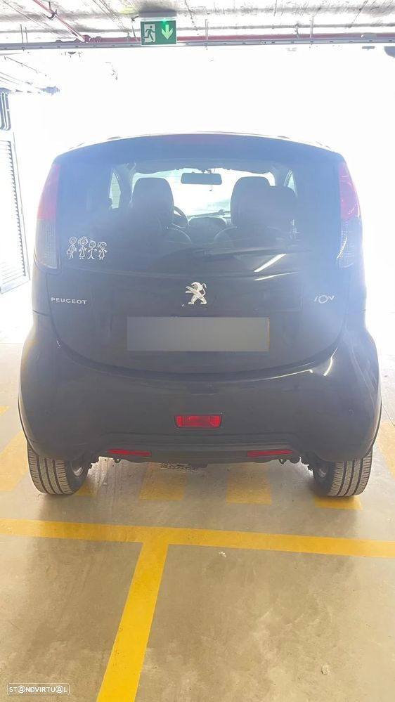 Peugeot iOn Active - 7