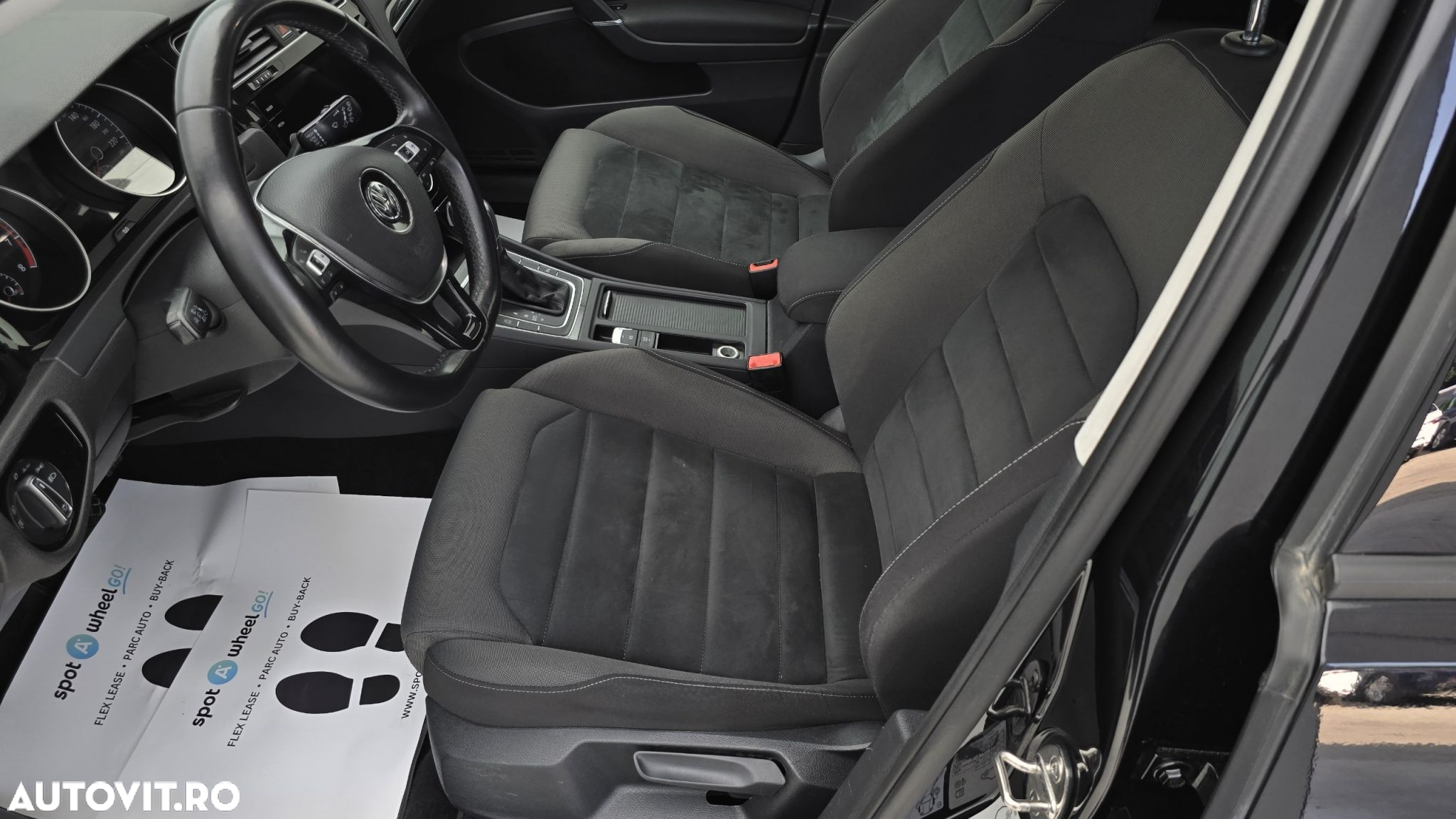 Volkswagen Golf - 12