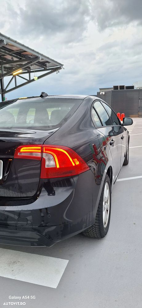 Volvo S60 D3 Business Edition - 4