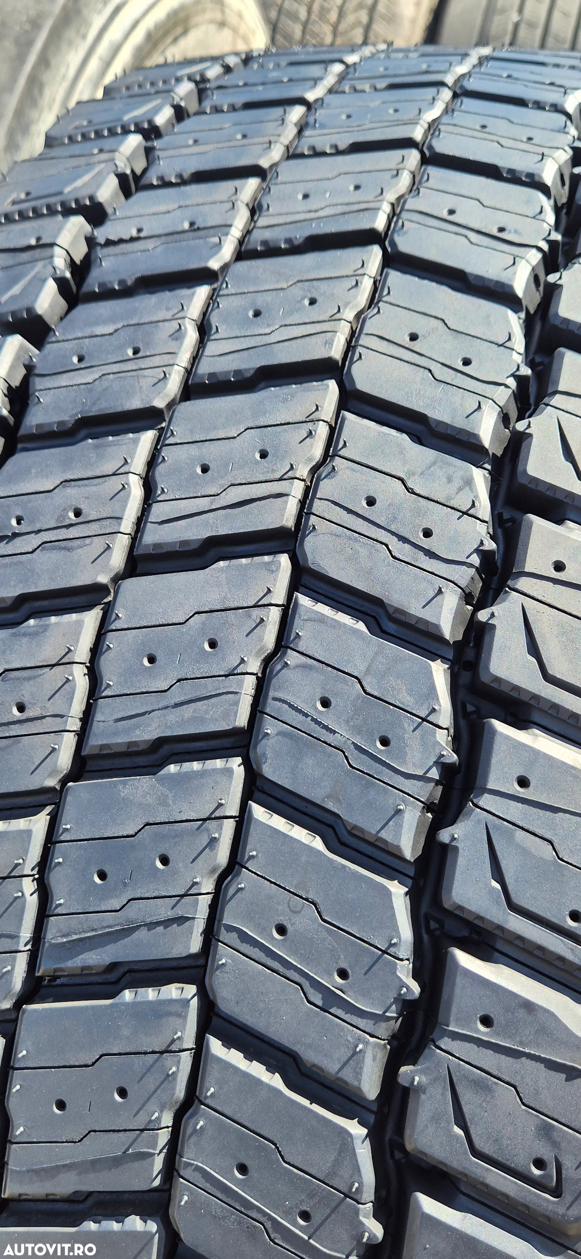 315 70 22.5 Michelin - 9