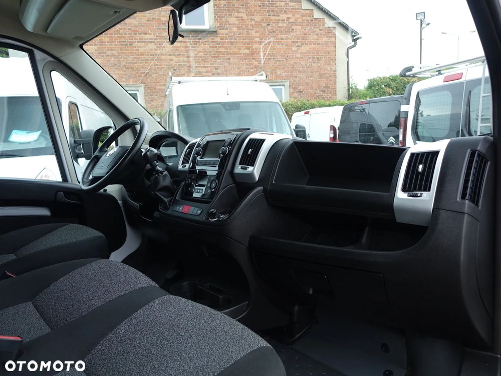 Fiat Ducato 7-osobowy 2.3 160KM DOKA brygadówka MAŁY PRZEBIEG - 8