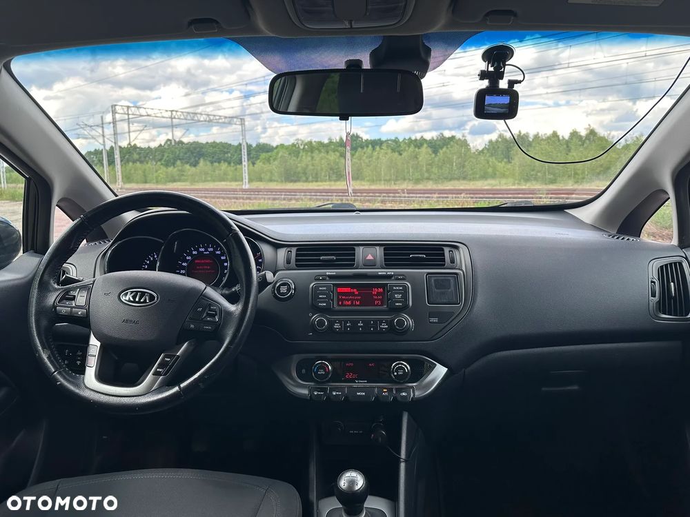 Kia Rio - 29