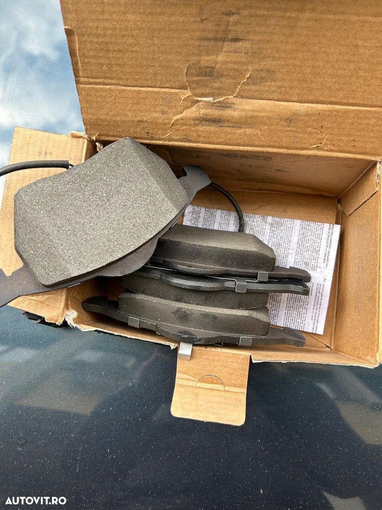 Vând set de plăcuțe+ discuri de frâna marca Ridex - 3