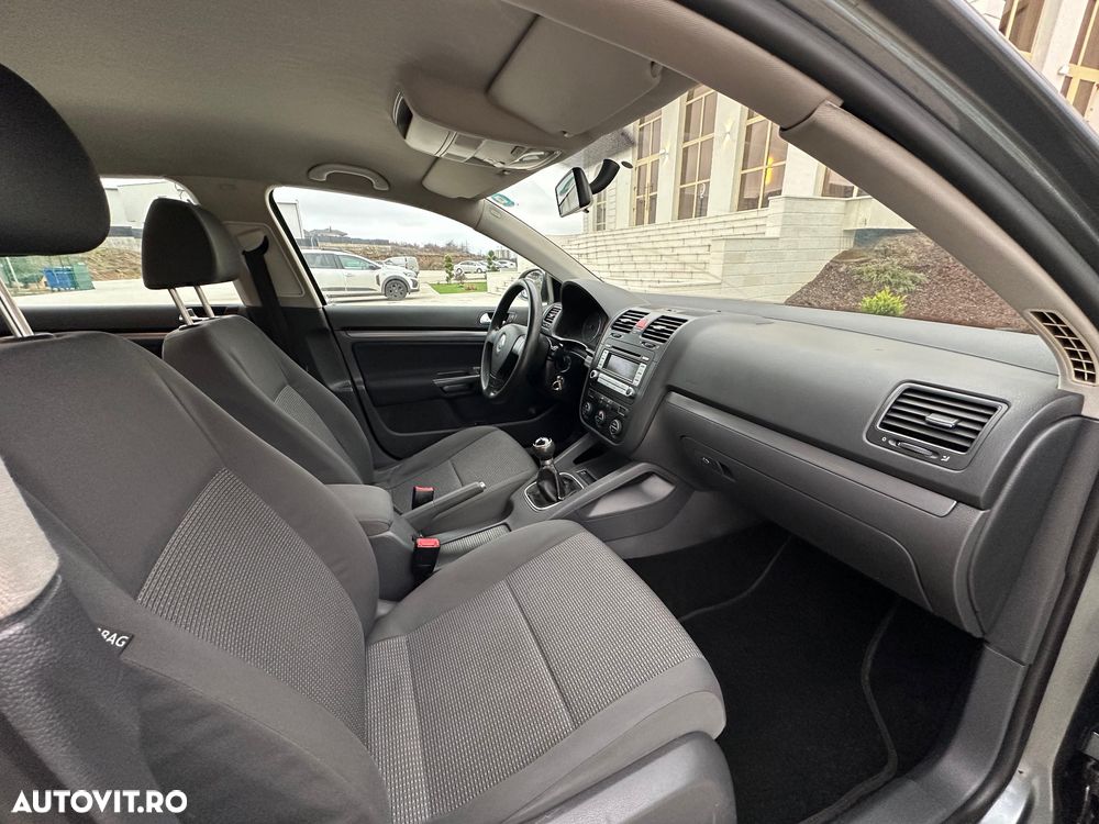 Volkswagen Jetta 1.9 TDI Comfortline - 27