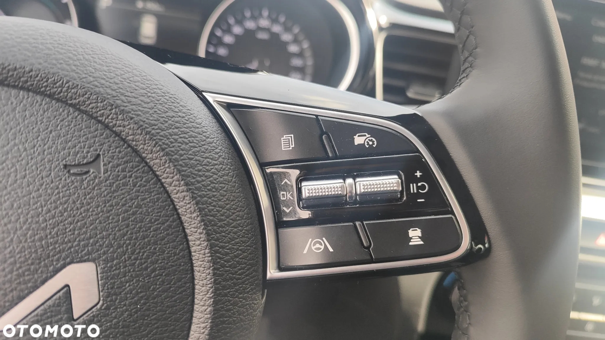 Kia Ceed 1.6 GDI PHEV L DCT - 13