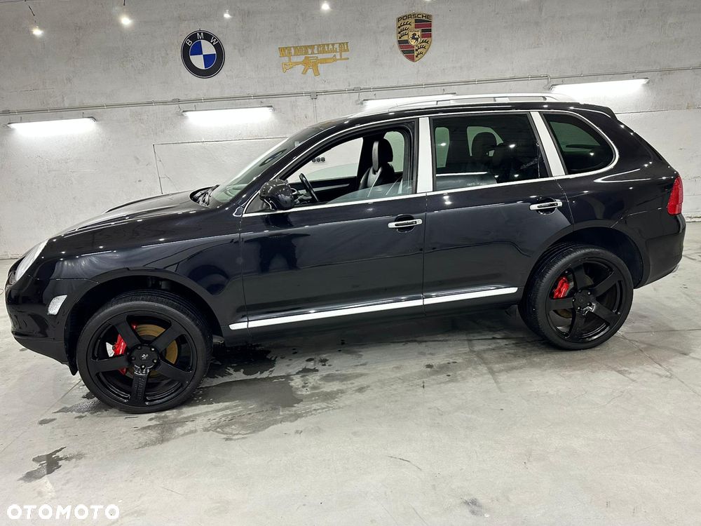 Porsche Cayenne - 4