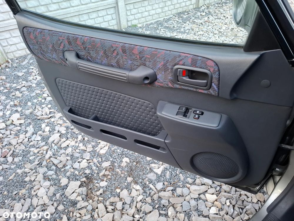 Toyota RAV4 2.0 Special - 22