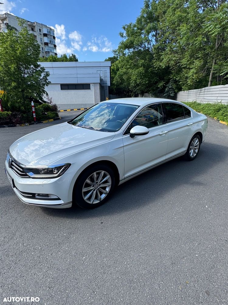 Volkswagen Passat 1.6 TDI (BlueMotion Technology) DSG Trendline - 1
