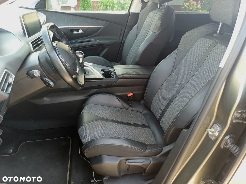 Peugeot 5008 BlueHDi 120 Allure - 13