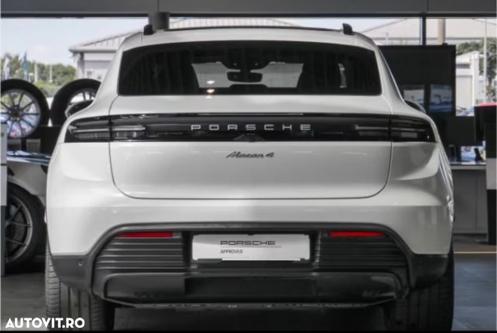 Porsche Macan - 4