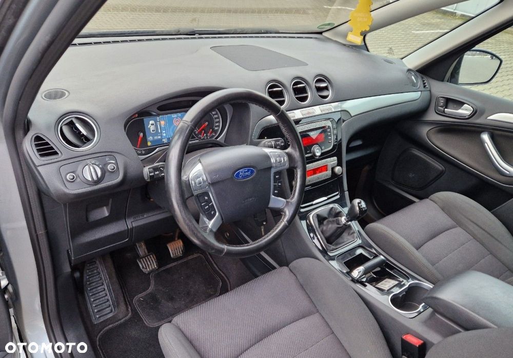 Ford S-Max 2.0 TDCi DPF Titanium - 19