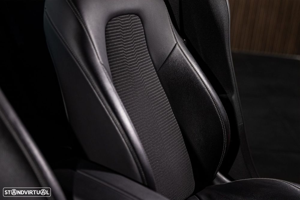 Mercedes-Benz CLA 250 e - 26