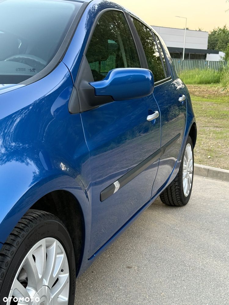 Renault Clio 1.6 16V Expression - 12