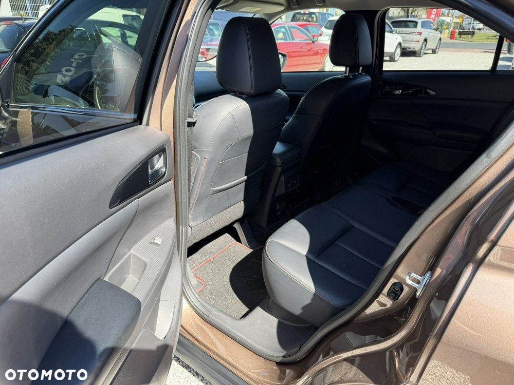 Mitsubishi Eclipse Cross - 30