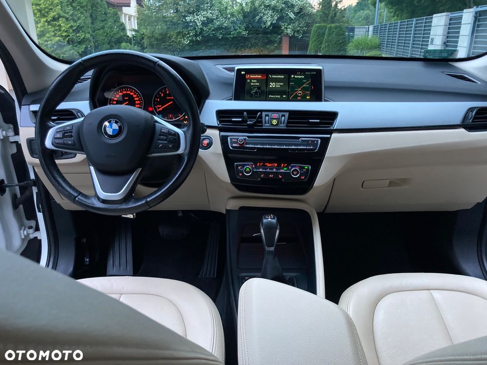 BMW X1 xDrive20i - 14