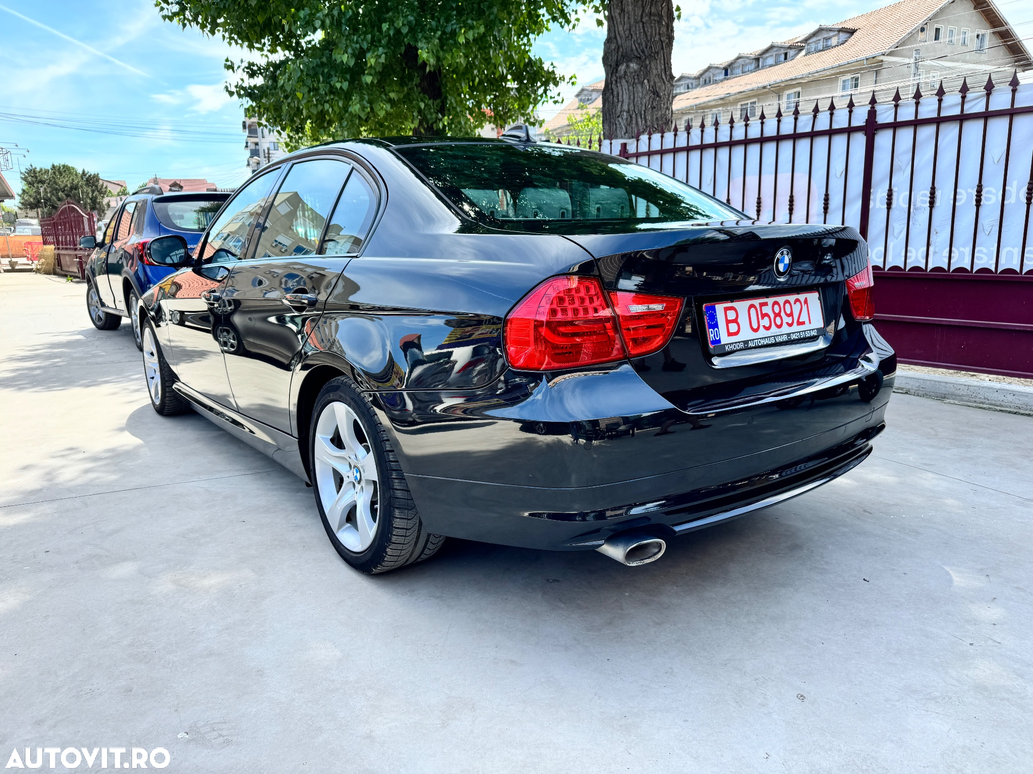 BMW Seria 3 320d DPF Aut. Edition Exclusive - 5