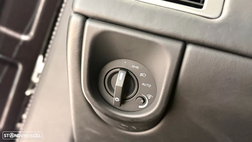 Aston Martin Vantage Coupe V8 S Sportshift - 34