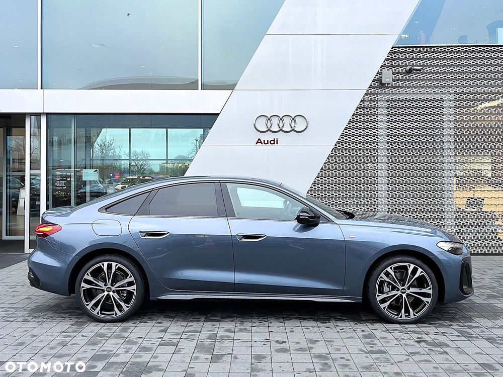 Audi A5 Limousine - 1