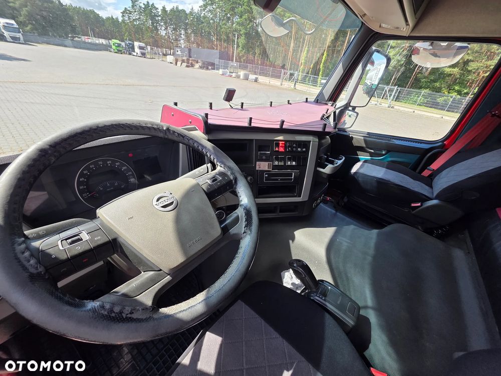 Volvo FM 2015 standard hydraulika lekki 6656 kg - 24