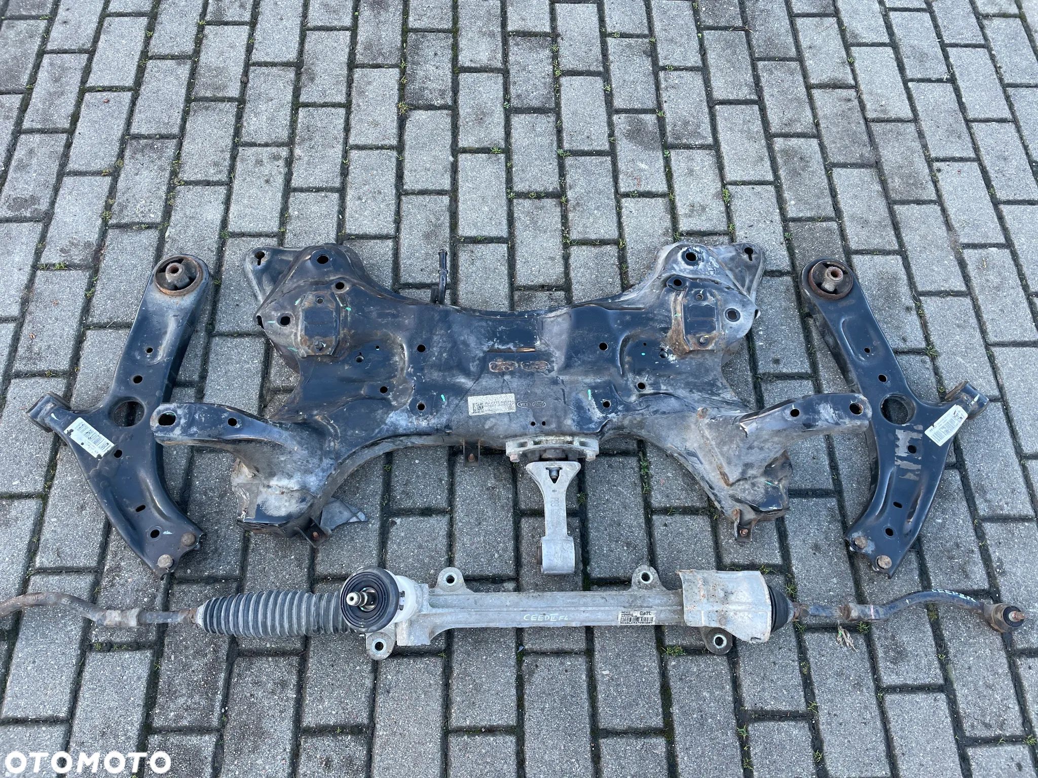 WÓZEK ŁAWA SANKI WAHACZ LEWY PRAWY KIA CEED II I30 EUROPA 12- - 1