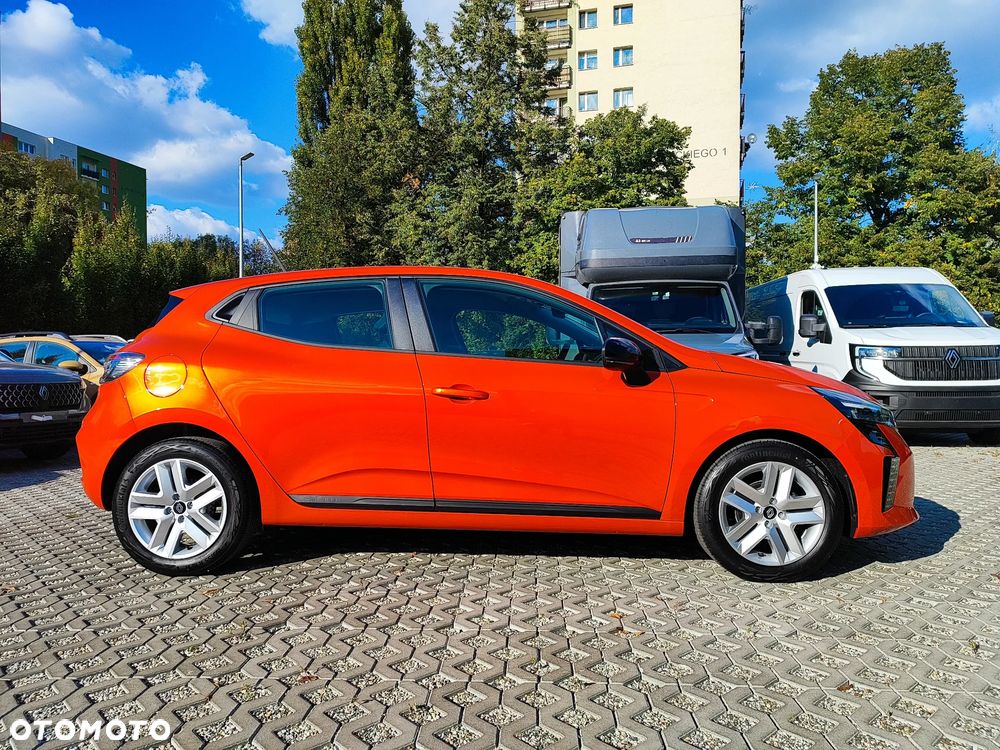 Renault Clio - 8