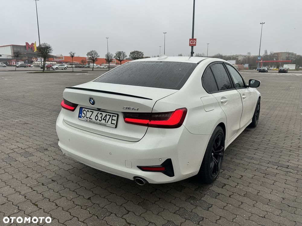 BMW Seria 3 318d MHEV Sport Line - 5