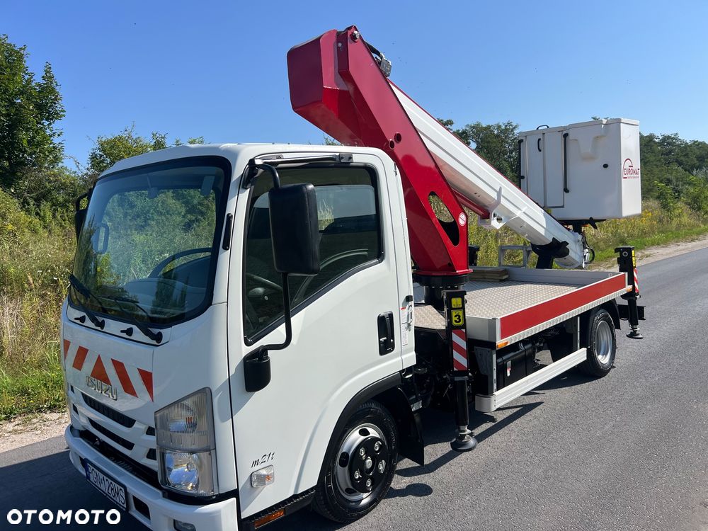 Isuzu M21 - 16