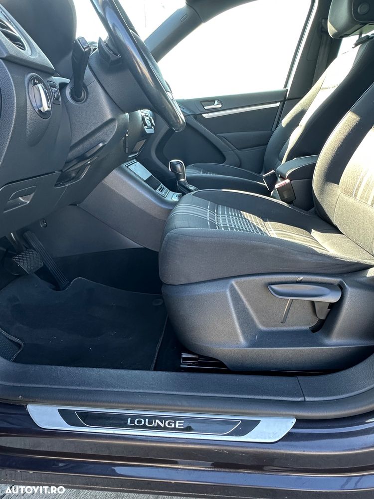 Volkswagen Tiguan 2.0 TDI DPF 4Motion BlueMotion Technology DSG Lounge Sport & Style - 13