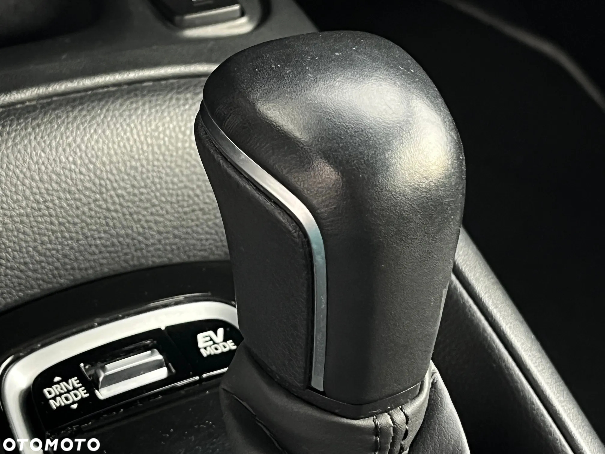 Toyota Corolla 1.8 Hybrid Comfort - 27
