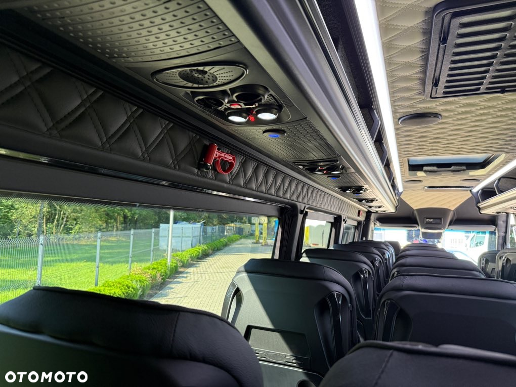 Mercedes-Benz Sprinter 519 Tourist Line GSR II - 31