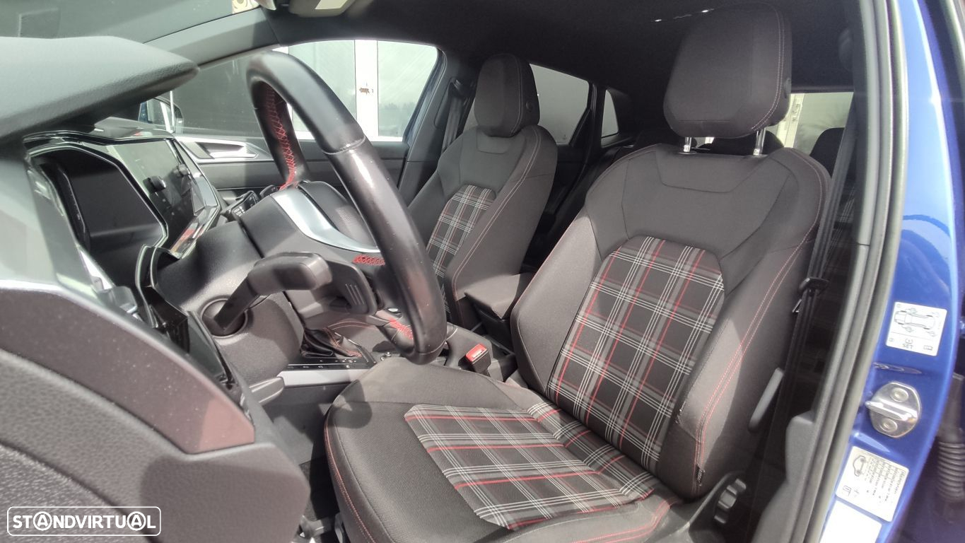VW Polo 2.0 TSI DSG GTI - 42