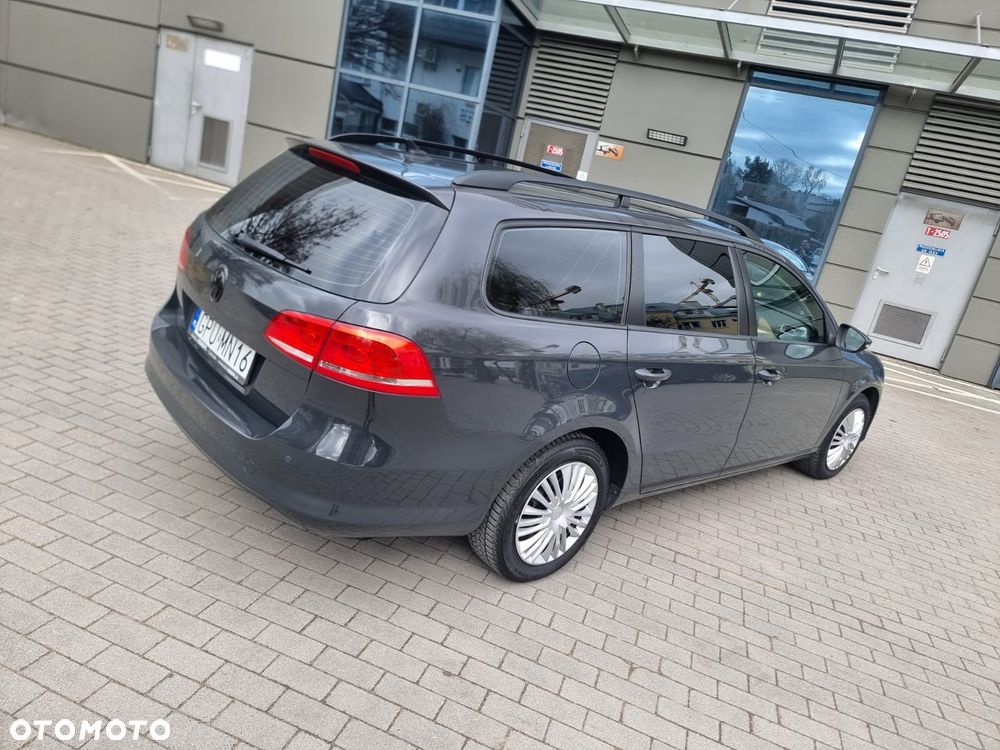 Volkswagen Passat 2.0 TDI Comfortline - 6