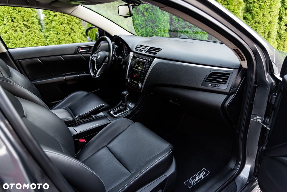 Suzuki Kizashi 2.4 4x4 CVT Sport - 20
