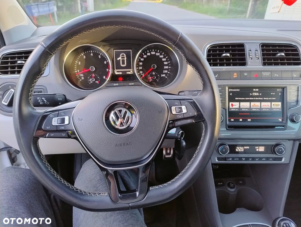Volkswagen Polo 1.2 TSI Blue Motion Technology FRESH - 10