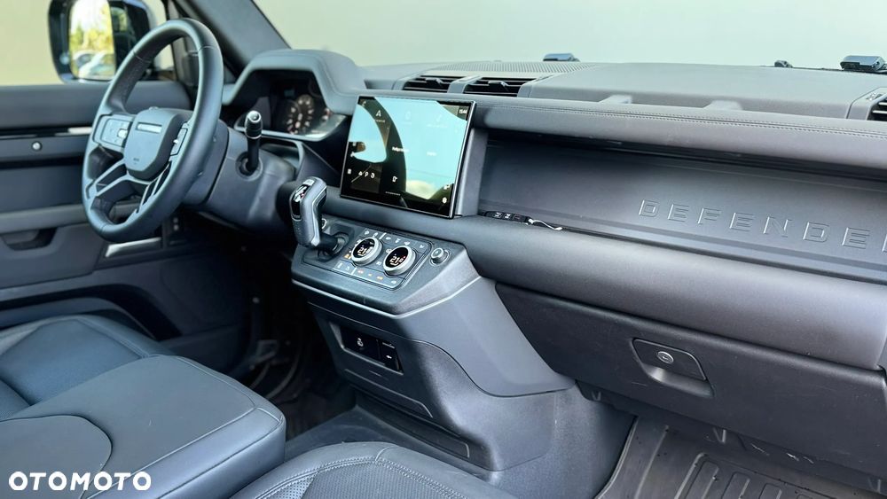 Land Rover Defender 3.0 D250 mHEV X-Dynamic SE - 14