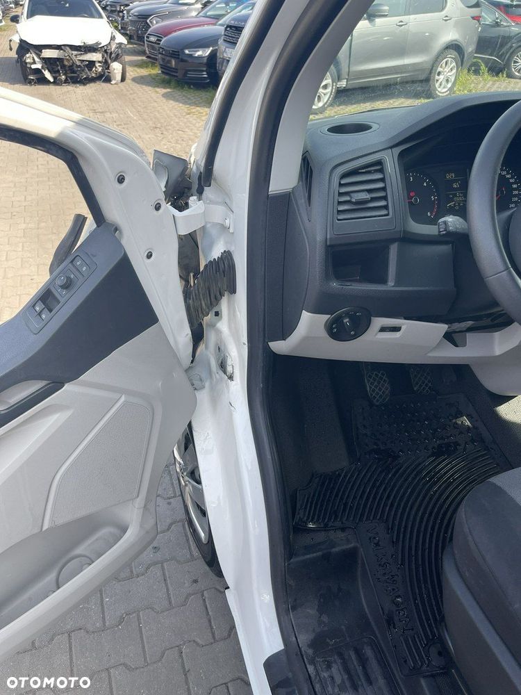 Volkswagen Transporter - 4