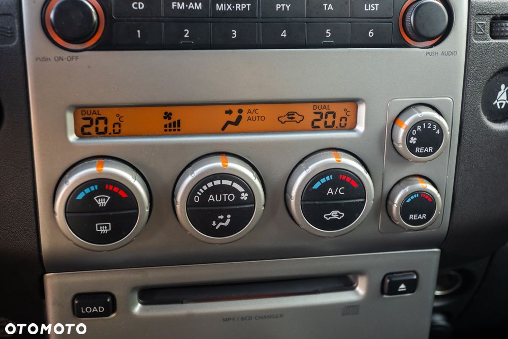 Nissan Pathfinder 2.5 dCi Premium - 22