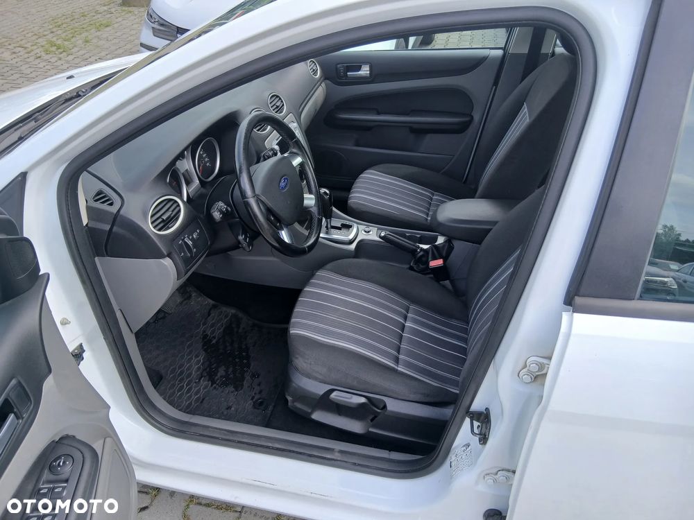 Ford Focus - 12