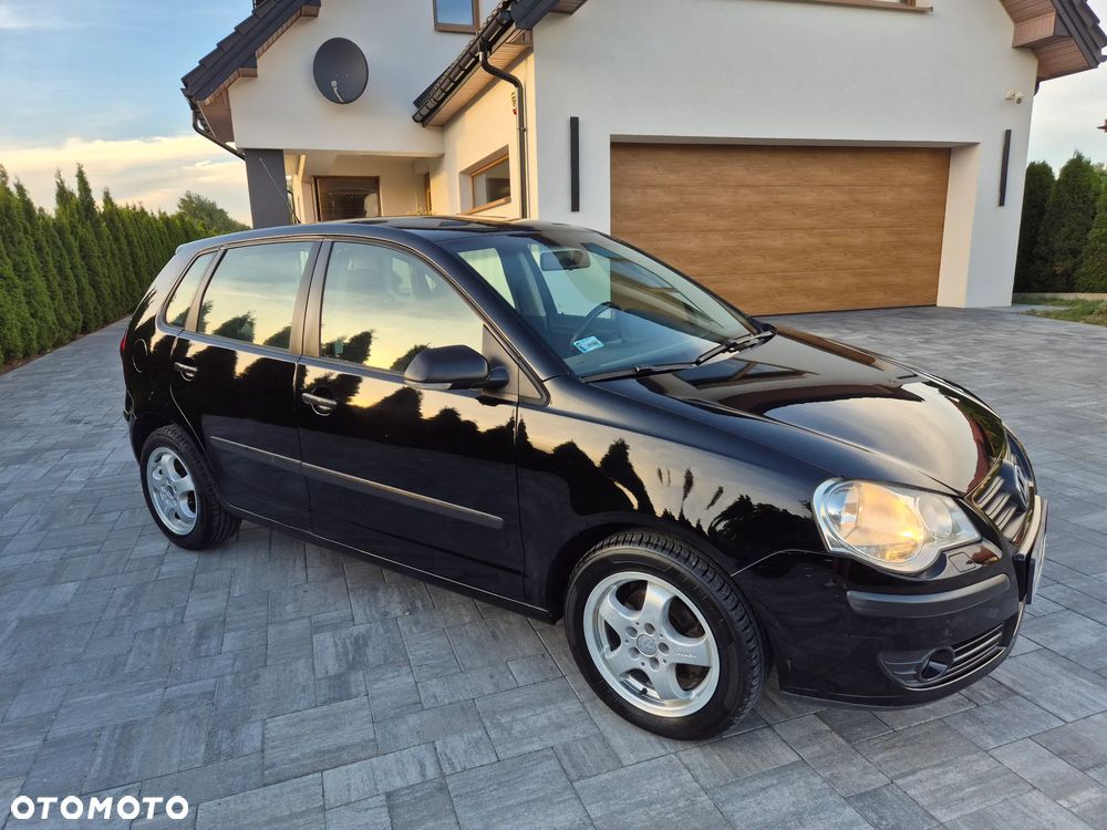 Volkswagen Polo 1.4 16V Q-Line - 25