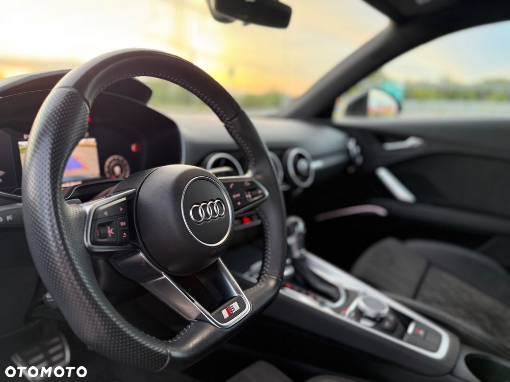 Audi TT Coupé - 13