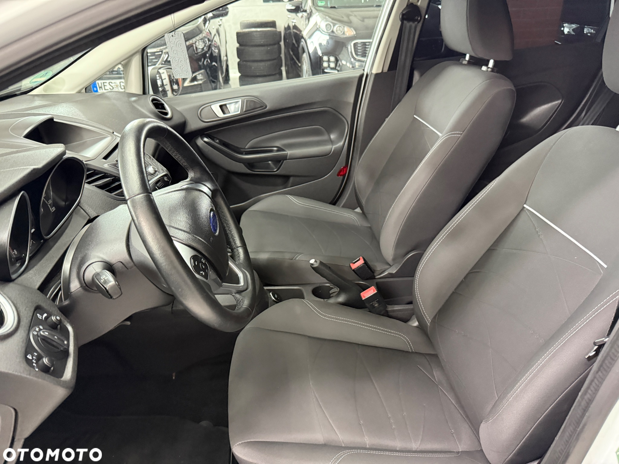 Ford Fiesta 1.0 Champions Edition - 18