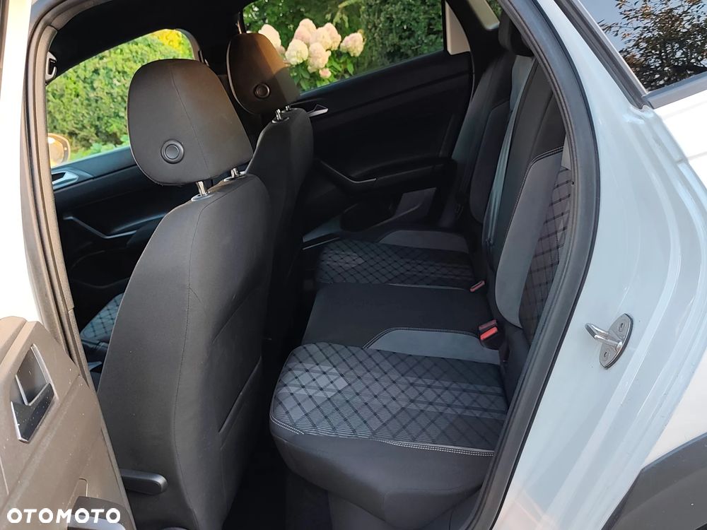 Volkswagen Taigo 1.5 TSI OPF DSG R-Line - 26