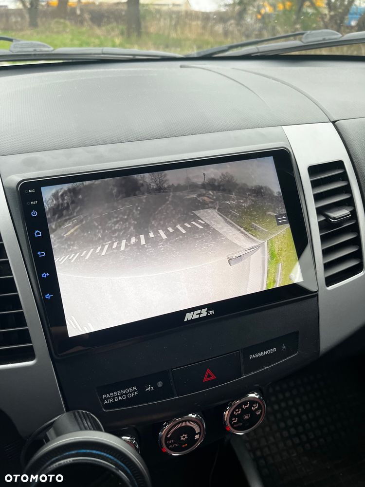 Mitsubishi Outlander 2.2 DID Intense + EU5 - 10