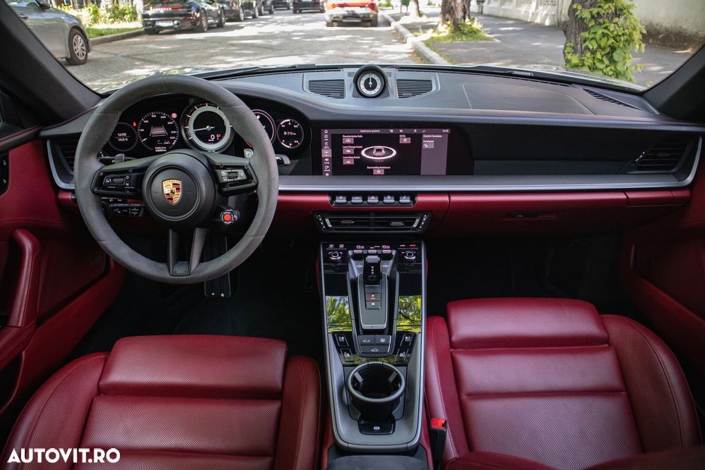 Porsche 911 Carrera 4S PDK - 7