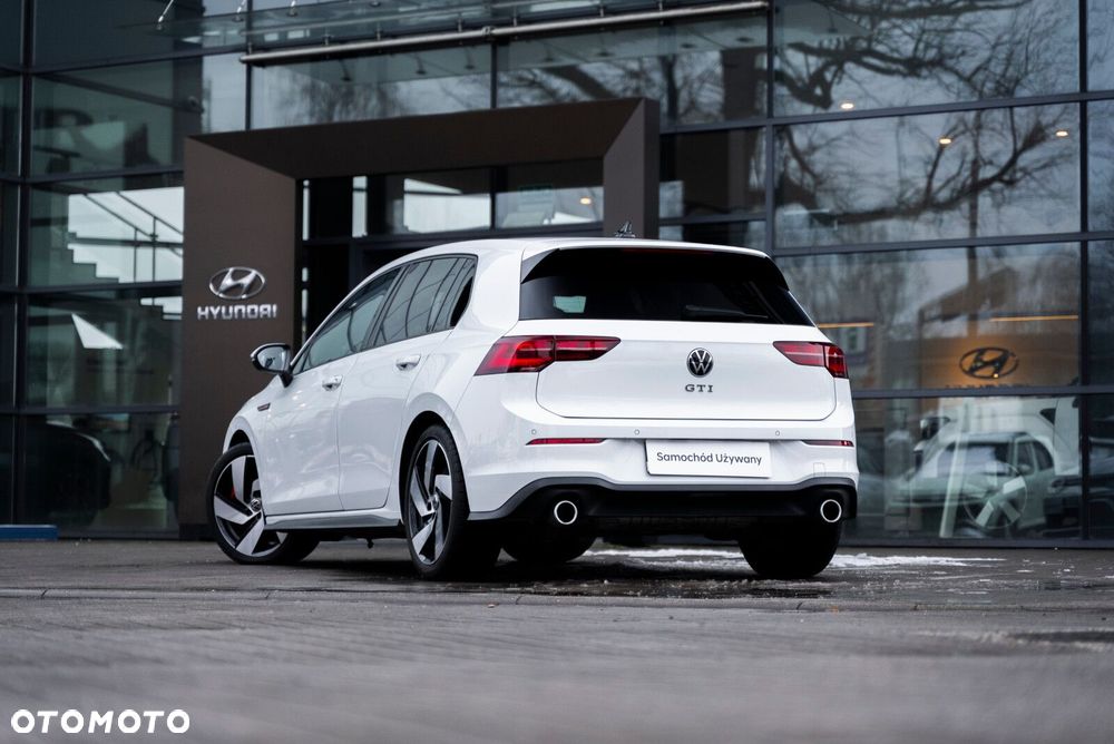 Volkswagen Golf - 29