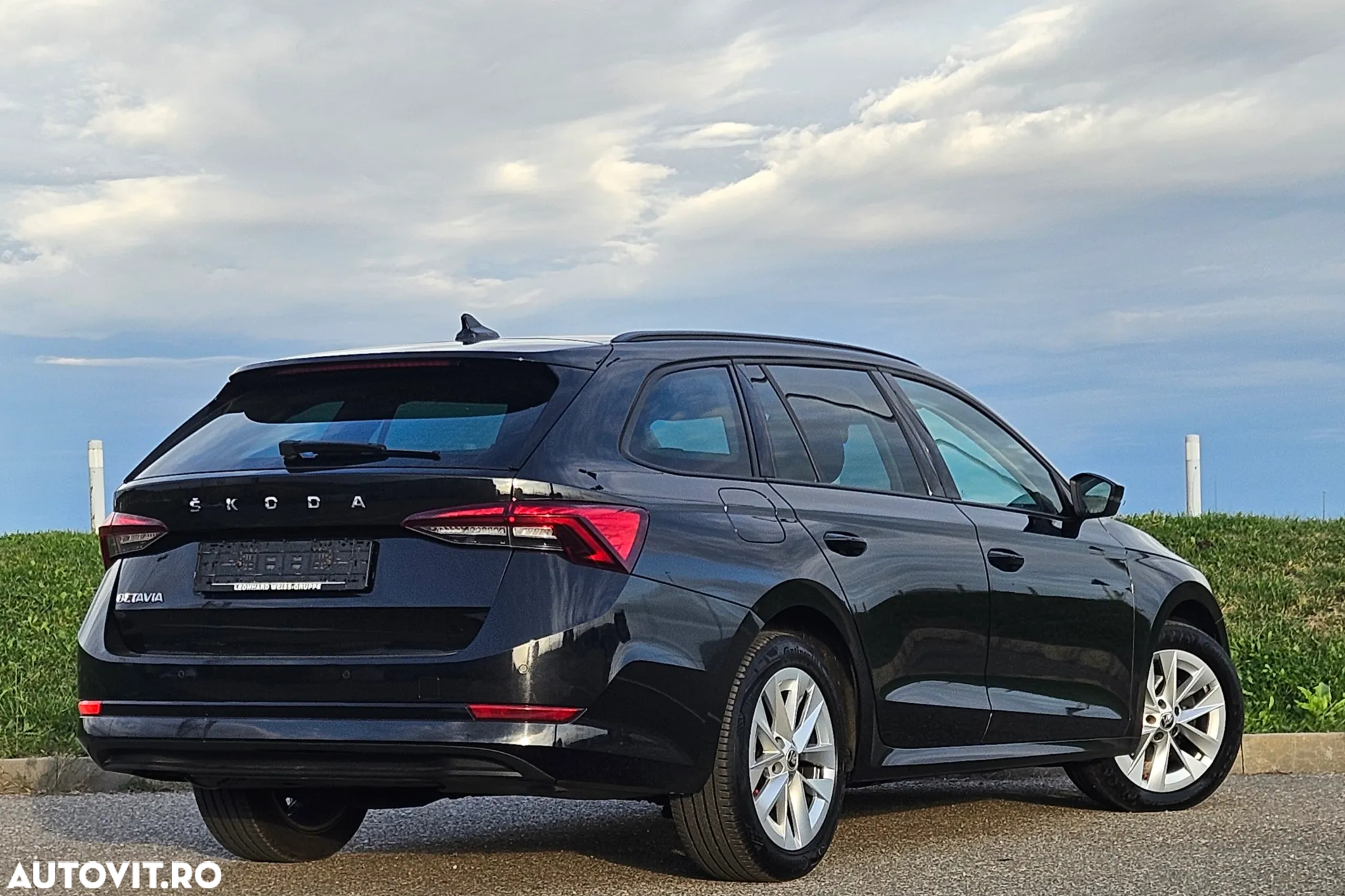 Skoda Octavia 2.0 TDI Style - 14