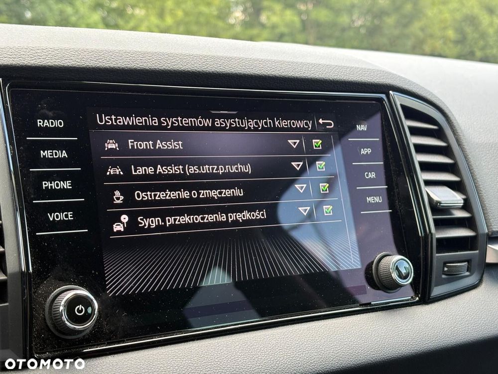 Skoda Karoq 1.5 TSI ACT Edition 130 DSG - 24