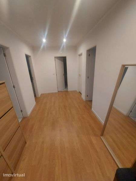 Apartamento T2 com 104m2 em Massamá - Grande imagem: 4/9