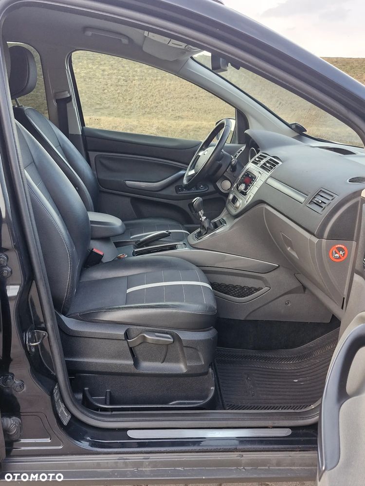 Ford Kuga 2.0 TDCi 4x4 Titanium - 14